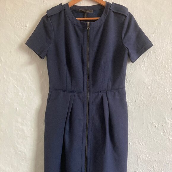 BCBG MaxAzria Thick Work "Kammy" Dress in Navy sz 06 - Picture 4 of 10